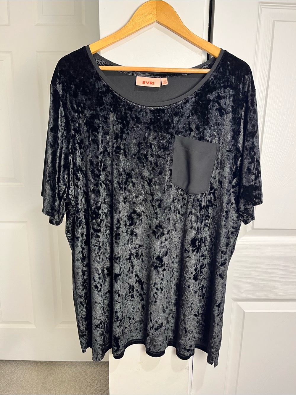 EVRI Blouse Top Women's Plus Size 3X Velvet Black Velvet Goth Witchy-core EUC